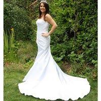 Your Wedding Dresses 1102717 Image 3
